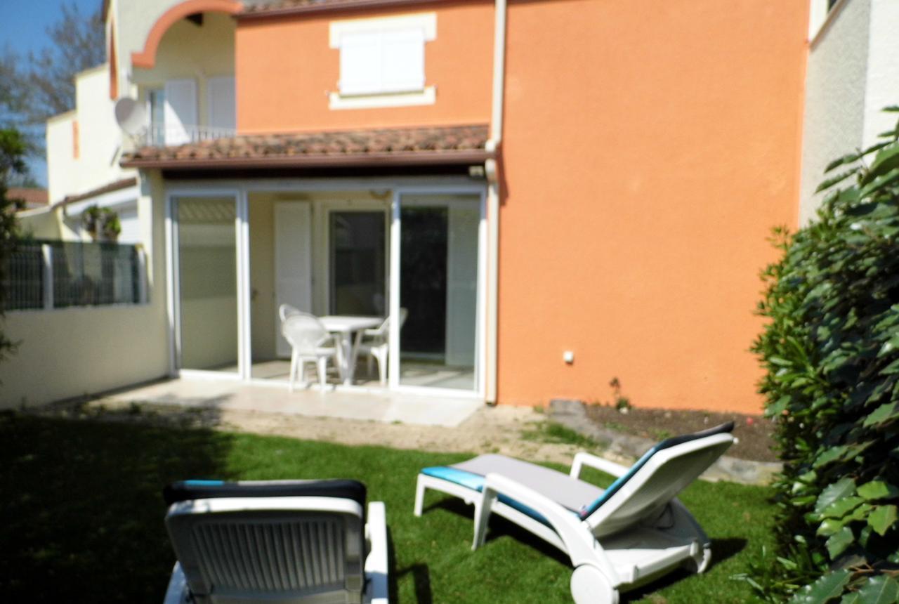 Les Andalouses Villa Agde Exterior photo